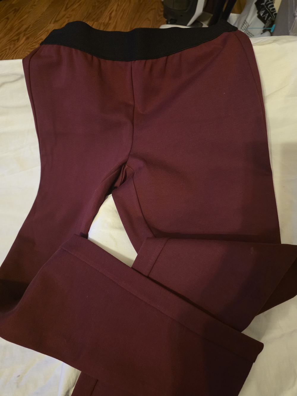 Talbots Burgundy Soho Leggings with Black Waistband